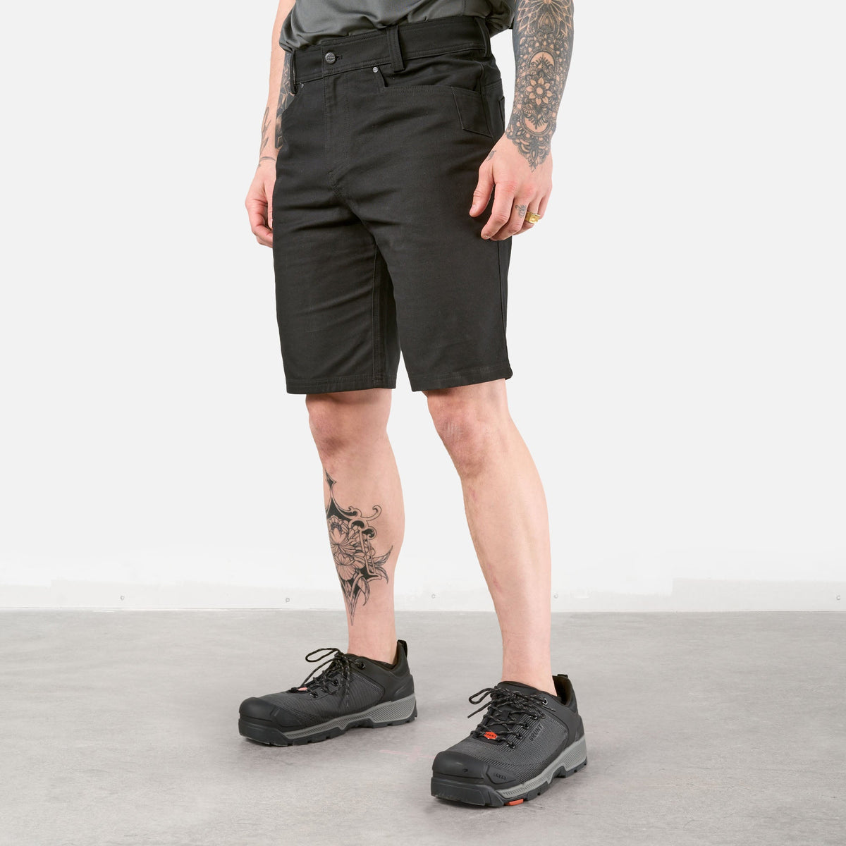 The Torra 11" Short